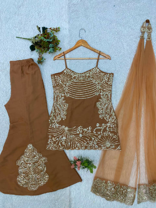Brown spaghetti sleeveless kurta salwar set with dupatta