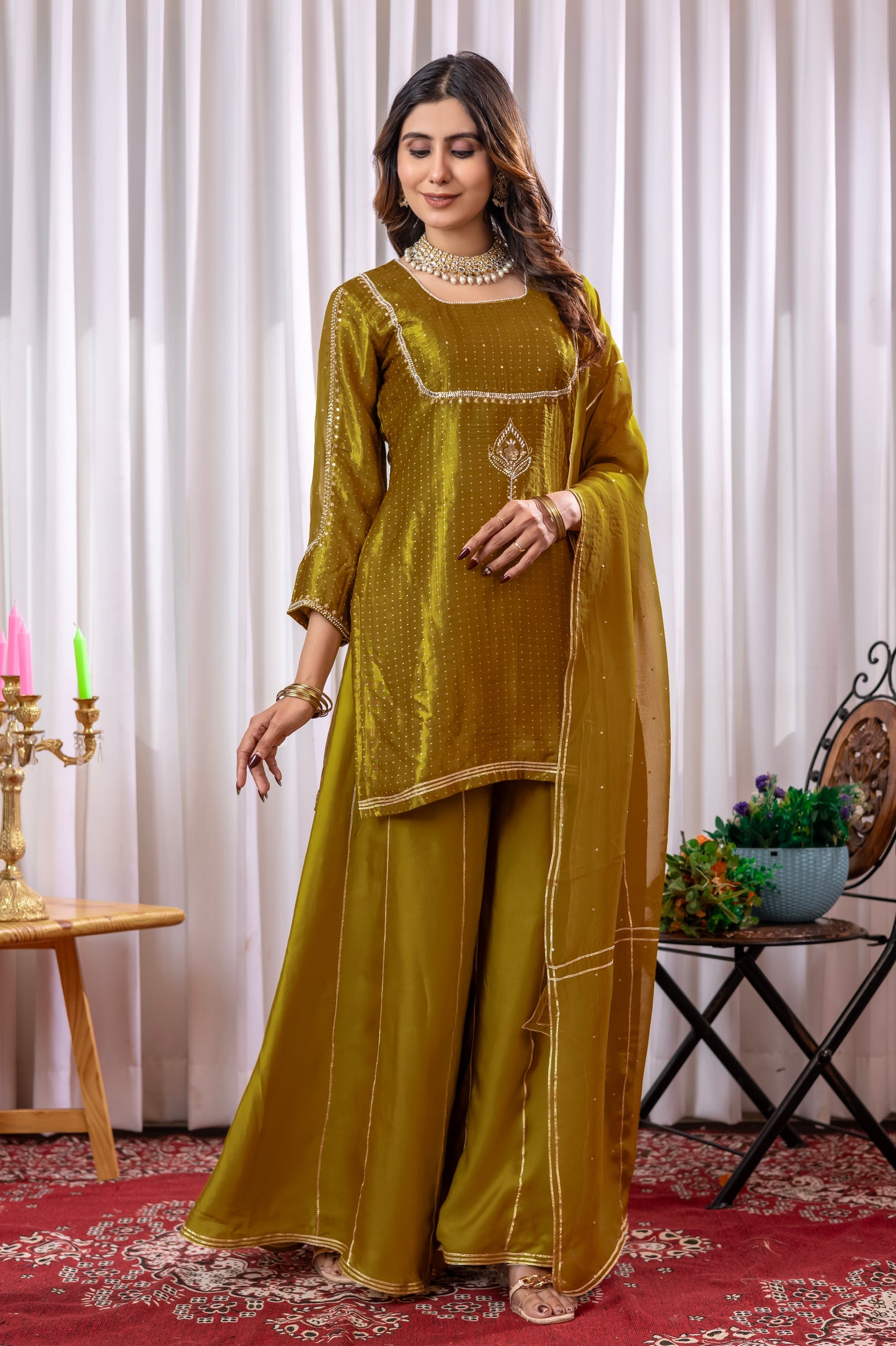 JAGGI BOOTI SILK KURTA SET