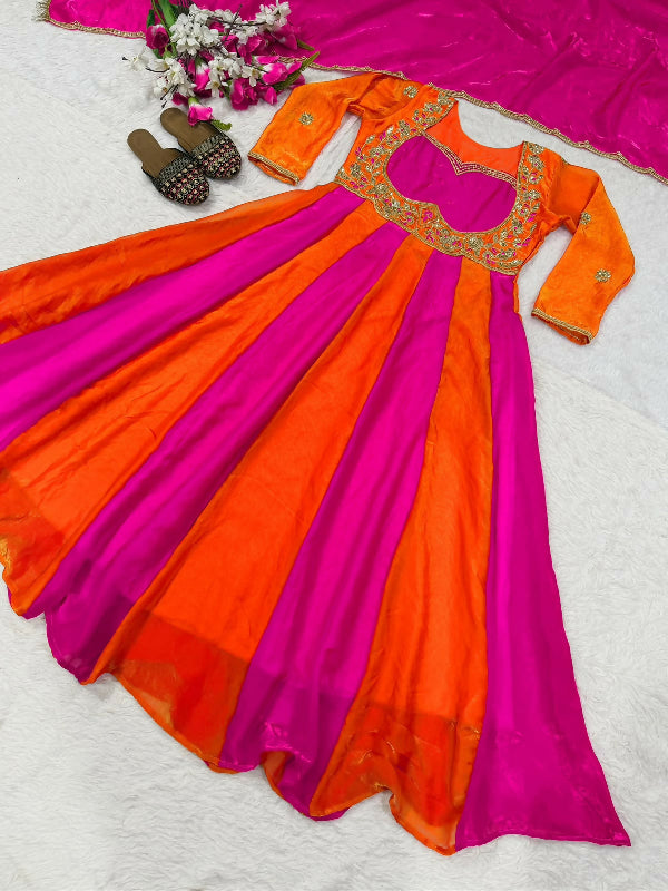Green choli style v neck flaired anarkali suit with dupatta 2pc set