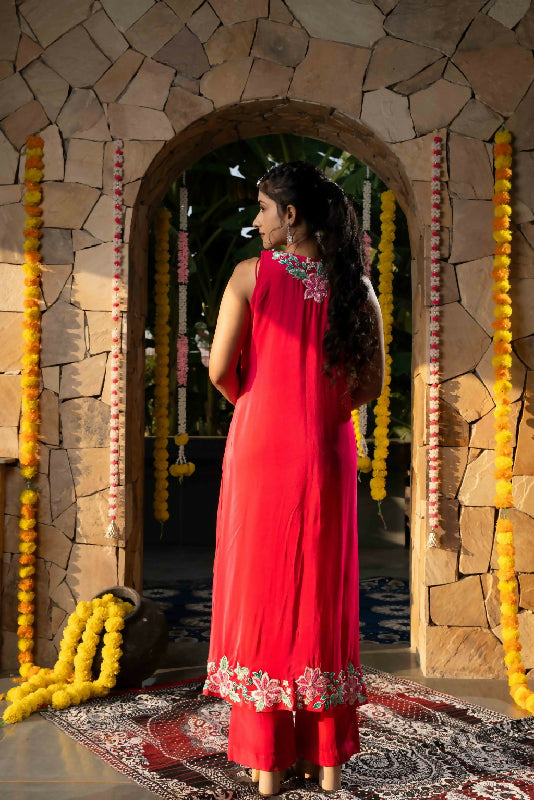 NEERJA - Halter Neck Suit Set