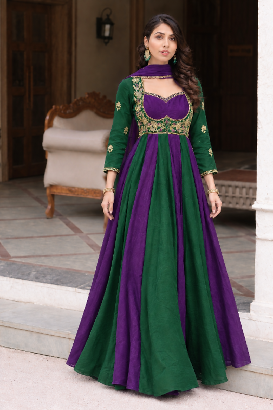Green choli style v neck flaired anarkali suit with dupatta 2pc set